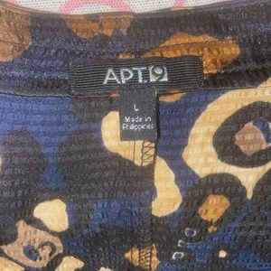 Sleeveless top with belt